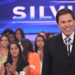 Internação de Silvio Santos: Fábia Oliveira também afirma que o assunto está proibido no SBT. Os funcionários estariam vetados de comentar publicamente