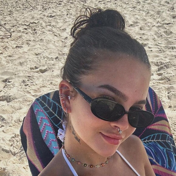 Foto de Mel Maia destacou as pernas da atriz, que sempre recebe elogios por serem torneadas