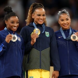 Pódio dourado de Rebeca Andrade sofre reviravolta após recurso da Romênia e ginasta perde medalha; veja como ficou!