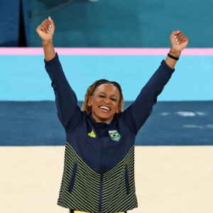 Na última segunda-feira (05), Rebeca Andrade ganhou a medalha de ouro na final de solo feminina