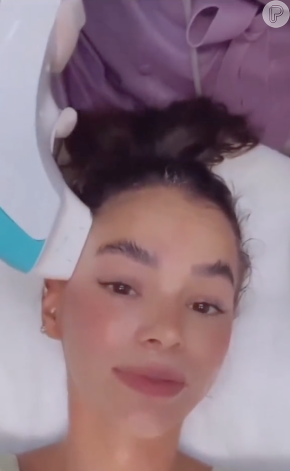 Procedimento feito por Bruna Marquezine trata tanto a flacidez facial quanto a flacidez muscular