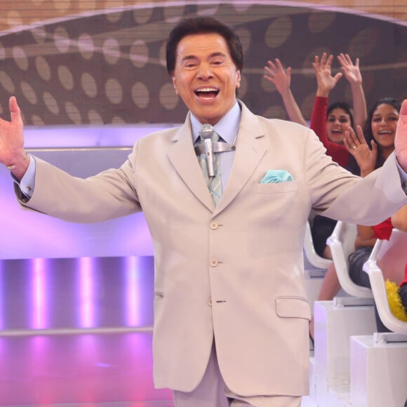 'Devo ao Silvio Santos': par de Bruno Gagliasso em novela do SBT, jornalista exalta importância do homem do baú em sua carreira