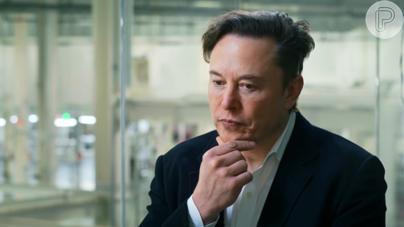 Elon Musk criticou publicamente as decisões do Supremo Tribunal Federal, acusando o ministro de censura