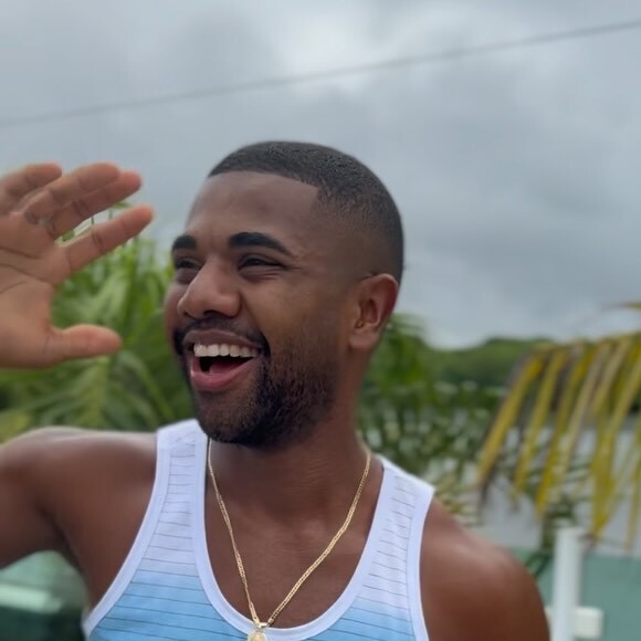 Davi Brito 'comprou e acho que ele não gostou, devolveu. E aí houve um desacordo comercial', conta o empresário para Marcelo Castro