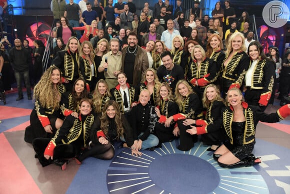 O 'Altas Horas' exibe neste sábado (07) um especial com as paquitas, icônicas assistentes de palco de Xuxa, para divulgar o documentário que chega na Globoplay