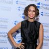 Camila Pitanga prestigiou a cerimônia do Prêmio Cesgranrio de Teatro