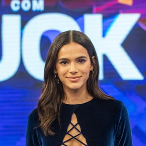 Bruna Marquezine voltou a seguir Yasmin Brunet no Instagram após rumor de ciúmes dela em relação à modelo e o namorado dela, João Guilherme Ávila