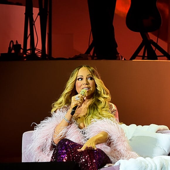 Show de Mariah Carey arrastou famosos para estádio de futebol em 20 de setembro de 2024