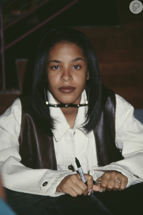 Aaliyah era uma das estrelas mais promissoras da época e já era considerada a princesa do R&B