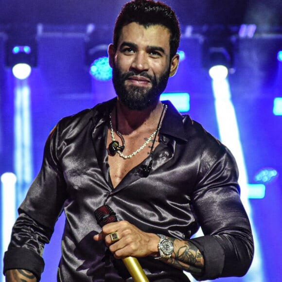 Gusttavo Lima, que estava nos Estados Unidos, voltou ao Brasil após seu mandado de prisão ser revogado