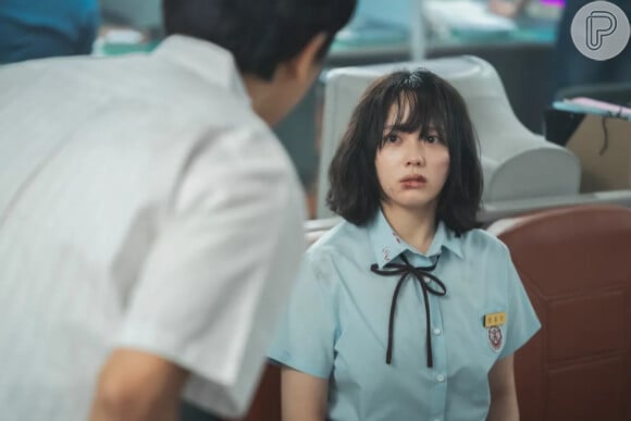 Em 'A Lição', Jung Ji-so dá vida à personagem adolescente de Dong-eun.