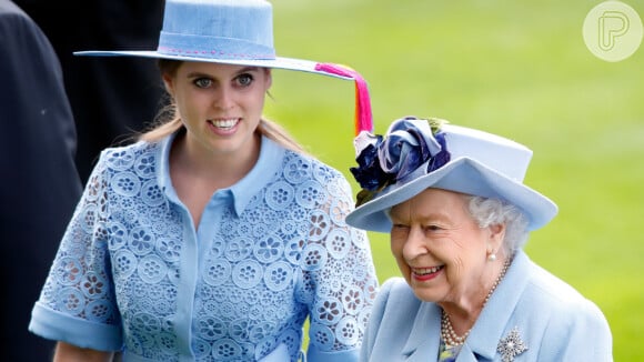 A Princesa Beatrice deu o nome da filha de Sienna Elizabeth Mapeli Mozzi, em homenagem à sua avó, Elizabeth II, já falecida há 3 anos.