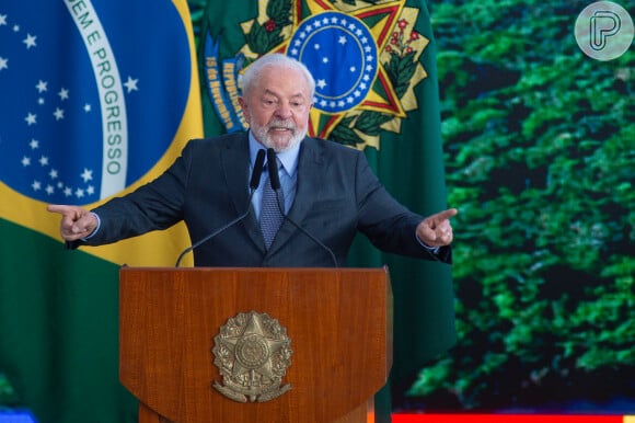 Presidente Lula, que voltava ao Brasil após evento oficial no México, manteve a tranquilidade durante o incidente