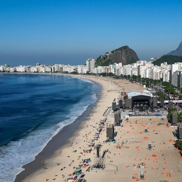 Copacabana pode contar com show de Beyoncé, após espetáculo de Madonna em maio