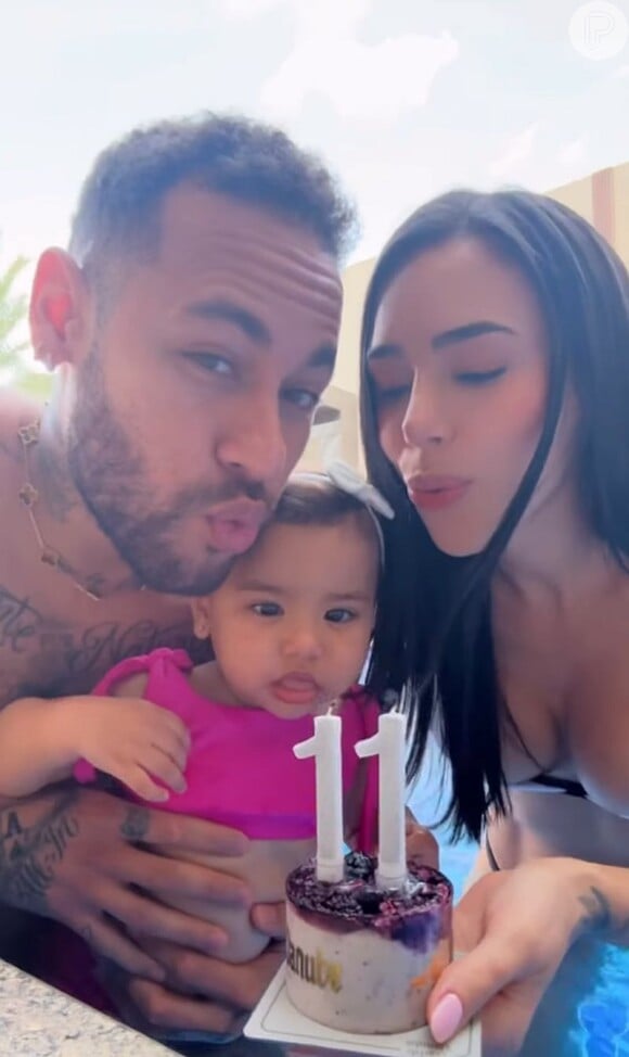 Neymar teve uma filha com Amanda Kimberlly antes mesmo de Mavie completar 1 ano