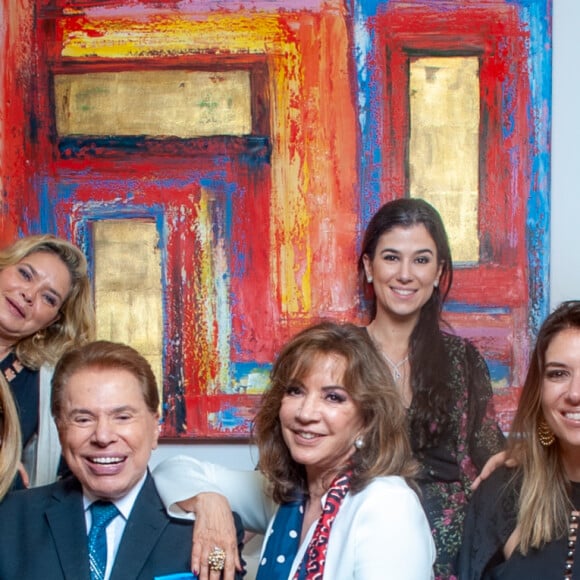 Filha de Silvio Santos, Daniela Beyruti promoveu oração no SBT para que emissora encontre o caminho do sucesso