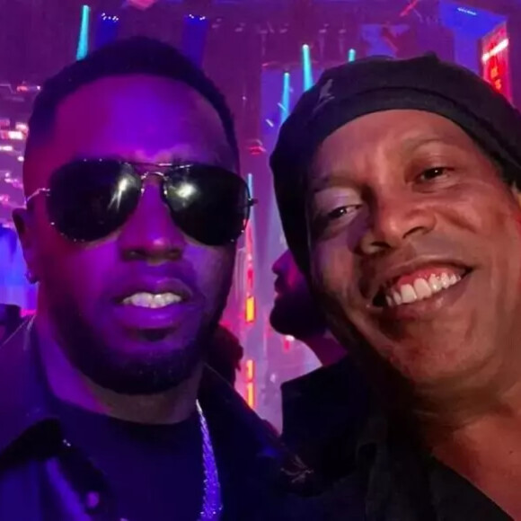 P. Diddy e Ronaldinho Gaúcho tiraram uma selfie em 2022