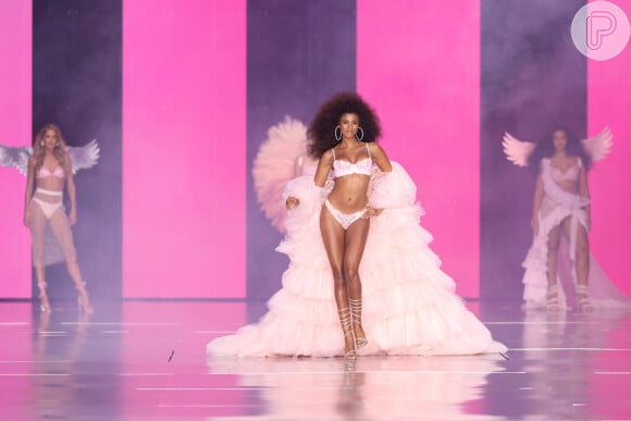 Victoria's Secret Show 2024: fotos do comeback que reuniu Adriana Lima, Alessandra Ambrosio, Bella Hadid e mais modelos famosas