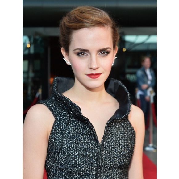 Emma Watson admitiu solidão em bastidores dos filmes 'Harry Potter': 'Estava me sentindo sozinha, em alguns momentos. Eu acho que estava assustada'