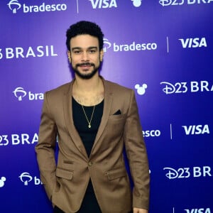 Sérgio Malheiros também usou um look formal