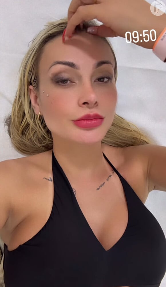 Andressa Urach passou a última terça-feira (19) em um hospital após sentir fortes dores pélvicas