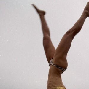 Carolina Dieckmann tem causado polêmica nas redes sociais por seu corpo mais magro