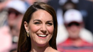 Kate Middleton decidiu usar - da cabeça aos pés! - a cor tendência que todos as fashionistas estão apostando