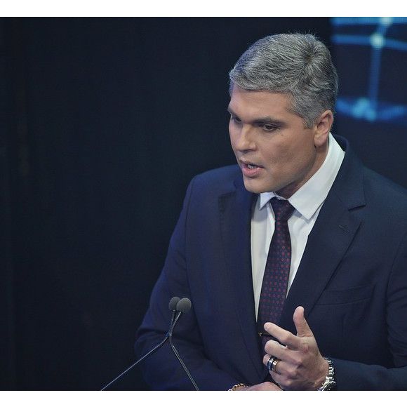 Datena no SBT vai enfrentar o filho, Joel Datena, agora apresentador do 'Brasil Urgente', da Band