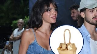 Bruna Marquezine prova que tem nova bolsa grifada favorita; o acessório é ideal para o Réveillon - e além dele. Saiba preço!