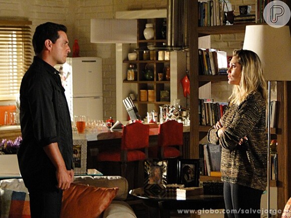 Théo (Rodrigo Lombardi) procura Érica (Flávia Alessandra) para conversarem sobre a separação e o filho que ela espera, em 'Salve Jorge'