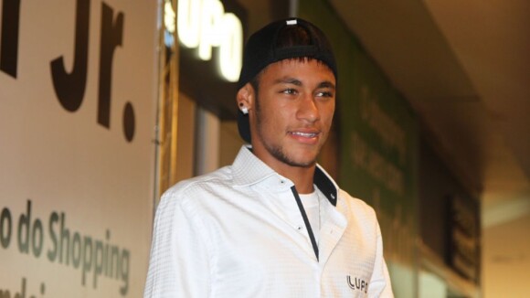 Por causa de Bruna Marquezine, Neymar dispensa carreira no exterior