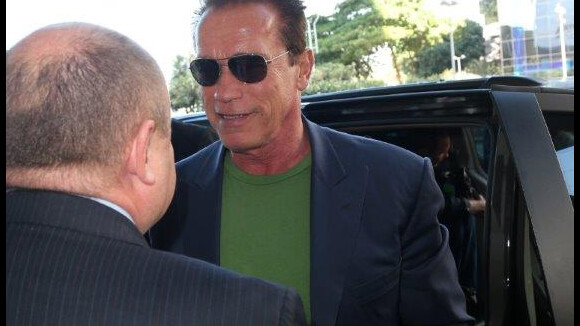Arnold Schwarzenegger chega ao Rio de Janeiro para evento esportivo