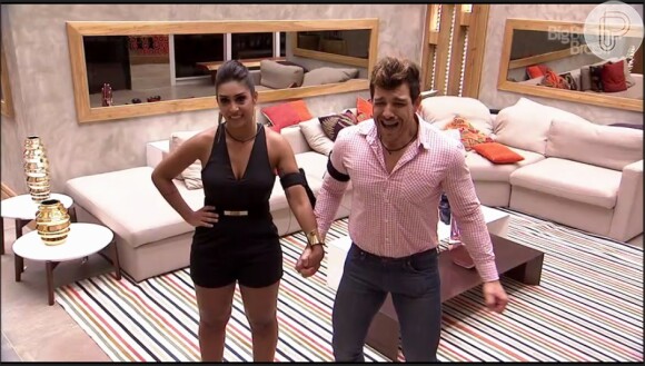 Cézar derrotou Amanda na final do 'Big Brother Brasil 15'