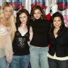 Blake Lively, America Ferrera, Amber Tamblyn e Alexis Bledel se tornaram amigas depois de protagonizarem o filme 'Quatro Amigas e um Jeans Viajante', lançado em 2005