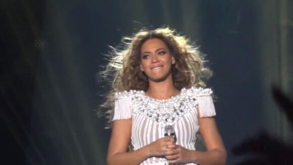 Beyoncé se emociona em show que seria cancelado na Bélgica por ordens médicas