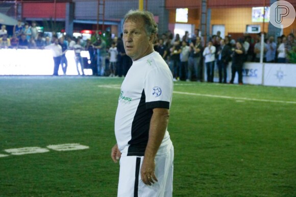 Zico é um ex-jogador de futebol que virou craque do Flamengo