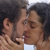 Resignado, Pedro (Jayme Matarazzo) se dedica à relação com Taís (Maria Flor), mas não consegue esquecer Júlia (Isabelle Drummond), na novela 'Sete Vidas'