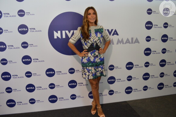 Ivete Sangalo faz show em homenagem a Tim Maia na praia do Pina, em Recife, Pernambuco, neste domingo, 26 de abril de 2015