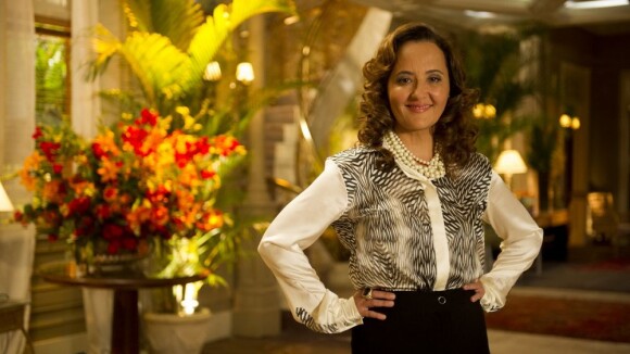 Cláudia Netto canta em show de Guiomar em 'Flor do Caribe': 'Me sinto em casa'