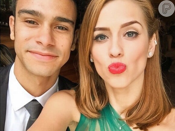 Sophia Abrahão tirou selfie com o namorado, Sergio Malheiros, no último dia de gravação