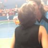 Depois disso, Isabella Santoni e Rafael Vitti foram flagrados trocando um beijo em um jogo de futebol