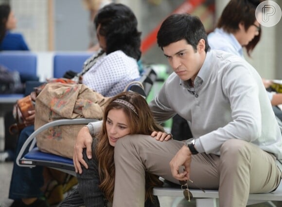 Na imagem, Mateus em cena de 'Amor à Vida' com Paolla Oliveira. Félix sente inveja e atrapalha a vida da irmã Paloma