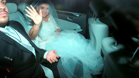 Vestida de noiva, Preta Gil deixa hotel e segue para casamento com Rodrigo Godoy