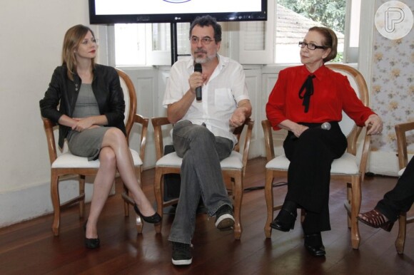 O diretor do telefilme, Jorge Furtado, conversa com os jornalistas