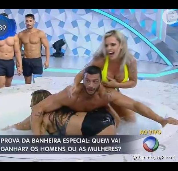Gugu Liberato Promove Volta Da Banheira Do Gugu Confira Todos Os Detalhes Purepeople