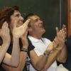 Antonio Banderas se diverte com apresentação em ONG no Rio