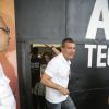Antonio Banderas visita ONG no Rio de Janeiro. Ator está no Brasil para lançar um perfume da marca Puig