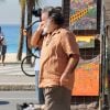 Tony Ramos gravou cenas da novela 'A Regra do Jogo' na praia de Copacabana, Zona Sul do Rio de Janeiro, nesta quarta-feira, 10 de junho de 2015