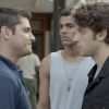 Guto (Bruno Gissoni) e Fred (Felipe Ribeiro) há muito tempo provocam Rafael (Chay Suede) e Ivan (Marcello Melo Jr), na novela 'Babilônia'