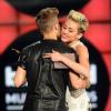 Justin Bieber e Miley Cyrus foram vistos se divertindo juntos em uma festa, segundo site 'TMZ'